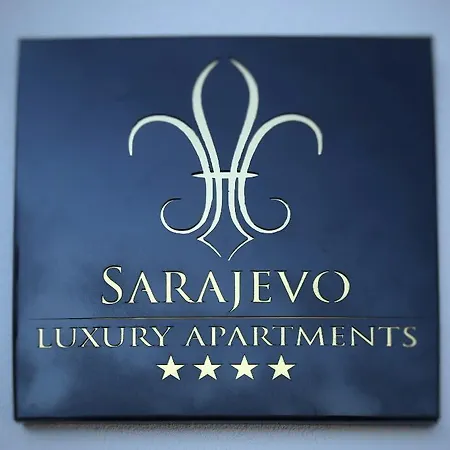 Luxury Apartment *